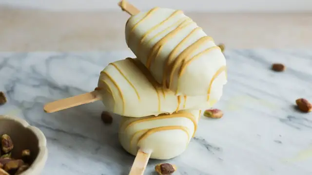 Video thumbnail for Decadent White Chocolate Pistachio Ice Pops Recipe