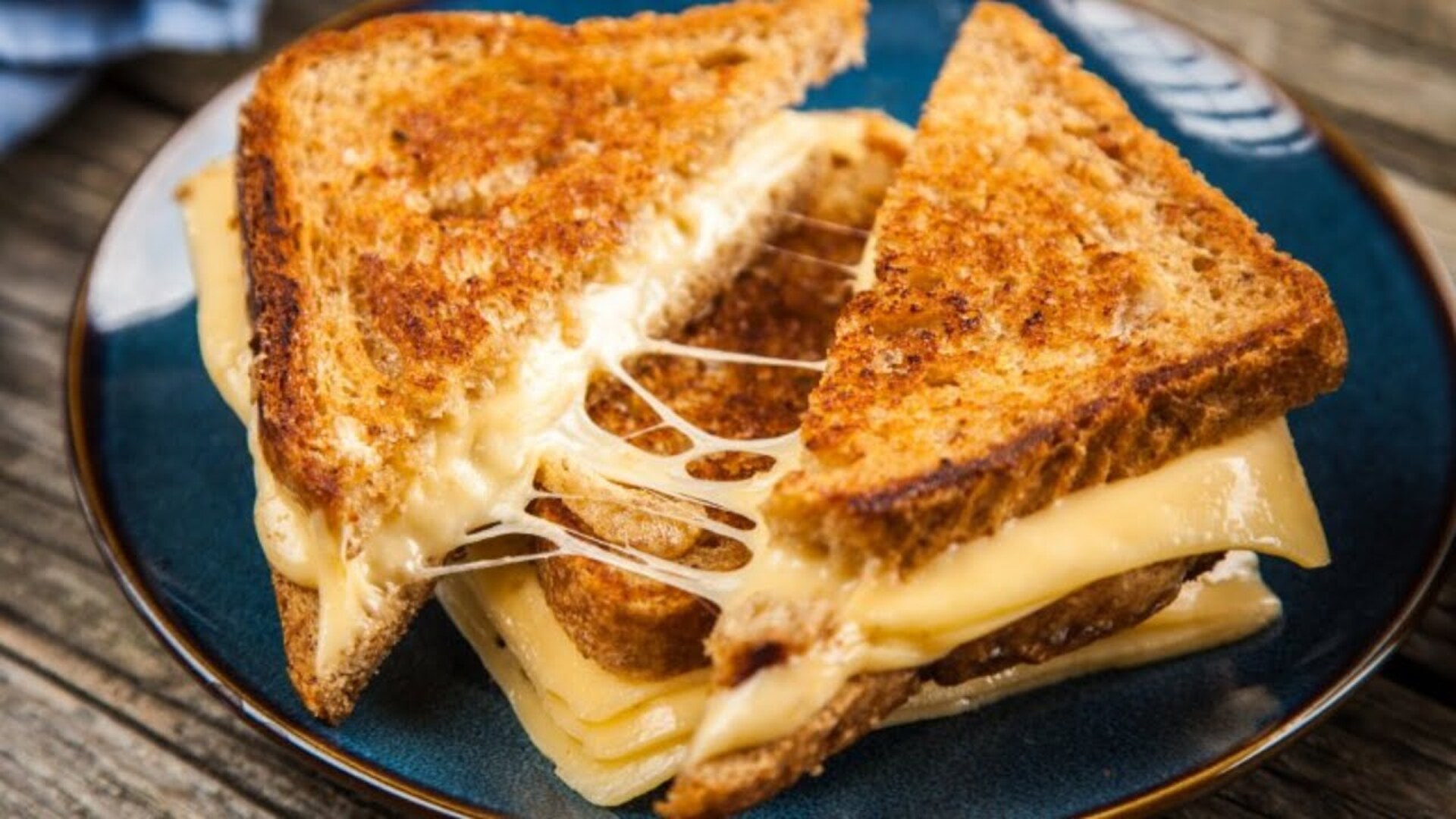 Video thumbnail for The Grilled Cheese Hack That Will Completely Change Your Life