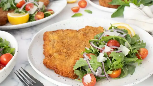 Video thumbnail for Crispy Veal Milanese With Arugula Recipe