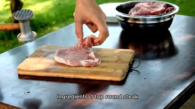 Video thumbnail for Garlic Herb Marinated Top Round Steak