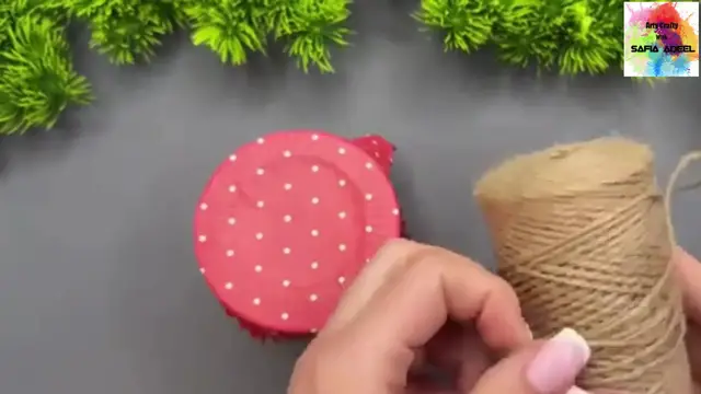 Video thumbnail for Creative DIY Packaging  4 Easy Gift Wrap Ideas Using Paper Cups