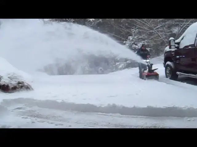 'Video thumbnail for Toro 21 Inch Power Clear 60 Volt Electric Snowthrower'