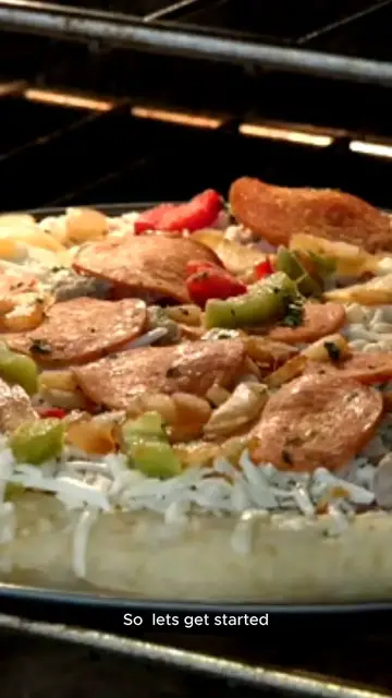 Video thumbnail for BREAKFAST PIZZA RECIPE