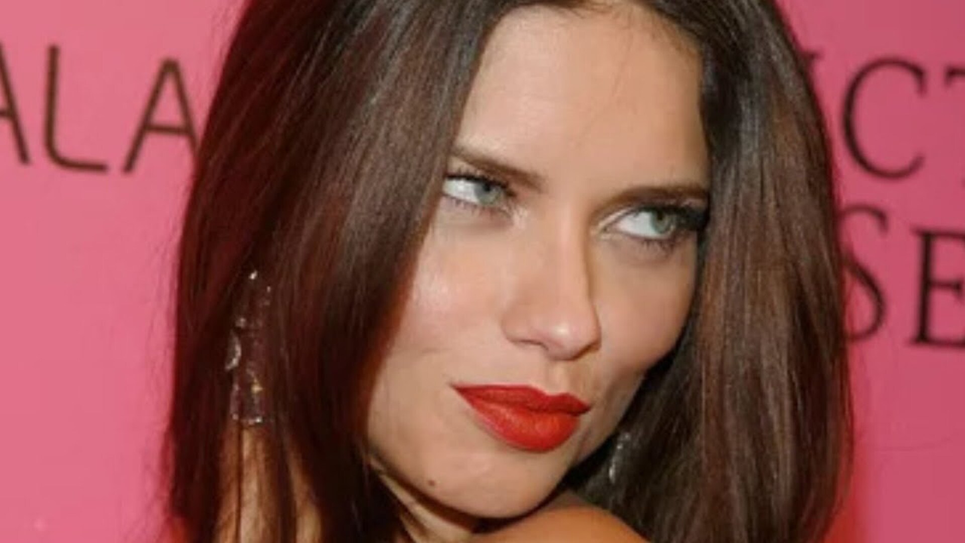 Video thumbnail for Why Did Adriana Lima Really Get Divorced?
