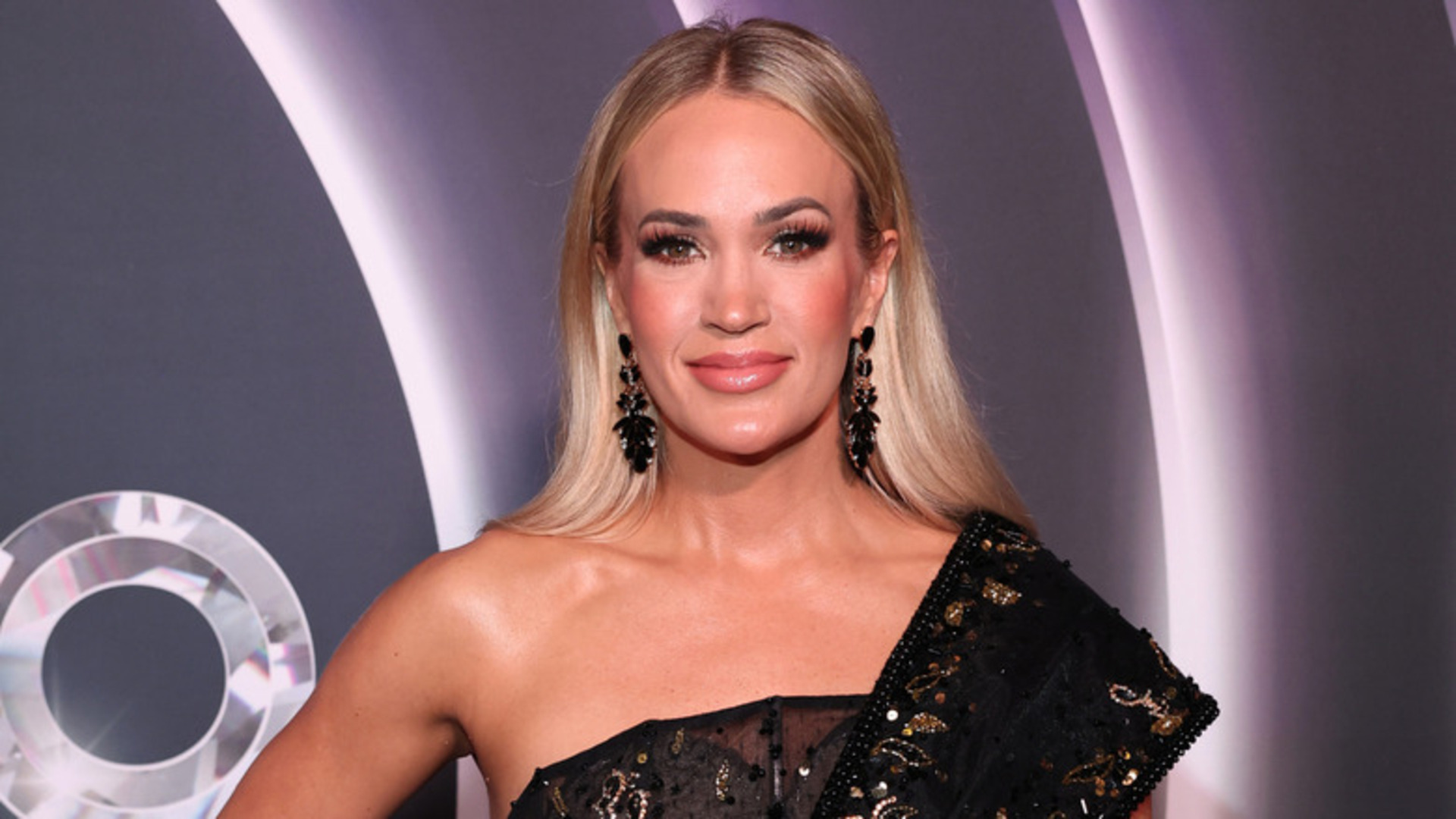 Video thumbnail for Carrie Underwood's Reputation Has Crumbled Before Our Eyes