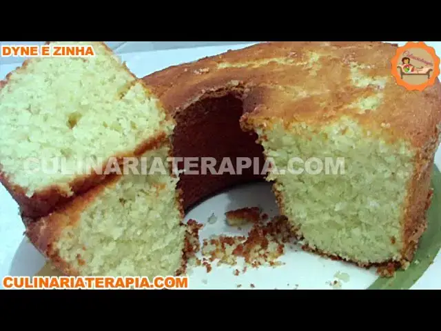 Video thumbnail for Aprenda a Fazer Bolo Fofinho Amanteigado de Coco Ensinada por Especialista da Culinária
