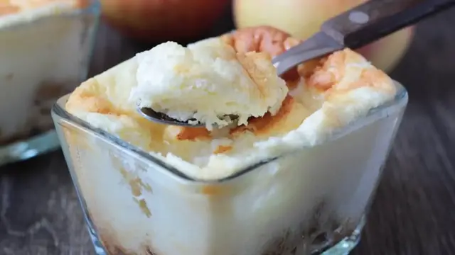 'Video thumbnail for Old-School Thanksgiving Desserts That Need To Make A Comeback'