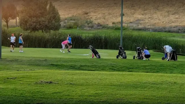 Video thumbnail for 7 Best Golf Courses in Fresno, CA