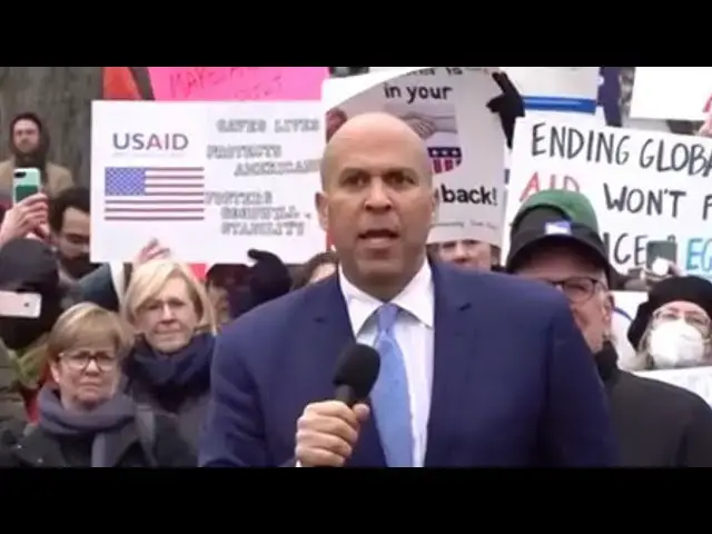 Video thumbnail for Cory Booker Suffers Meltdown During Speech - Unhinged