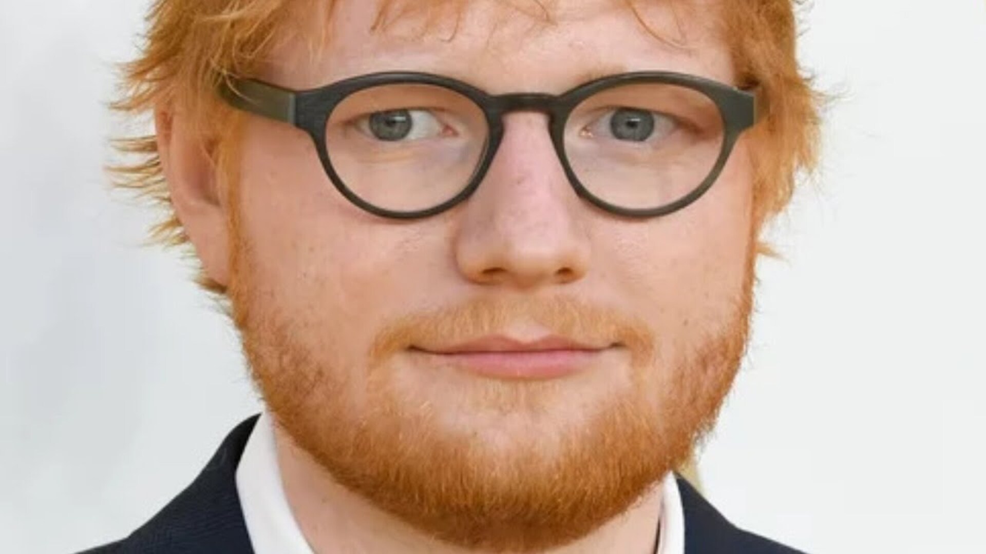 Video thumbnail for Addicted: Celebs Who Tried To Leave Social Media But Failed