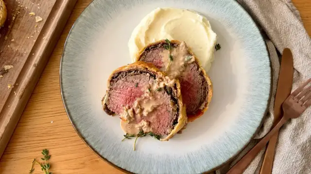 'Video thumbnail for Traditional Beef Wellington Recipe'