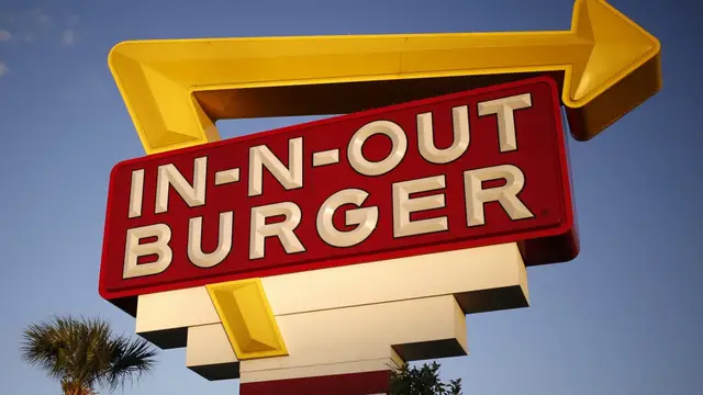 Video thumbnail for Why You Can Never Go To The Original In-N-Out Restaurant