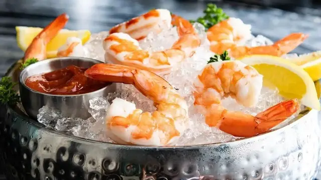 Video thumbnail for Steakhouse Chains With The Absolute Best Seafood