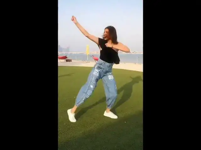 Video thumbnail for Virat kohli anushka sharma Dance | cricket test match live Dance | ipl dance virat kohli 2022
