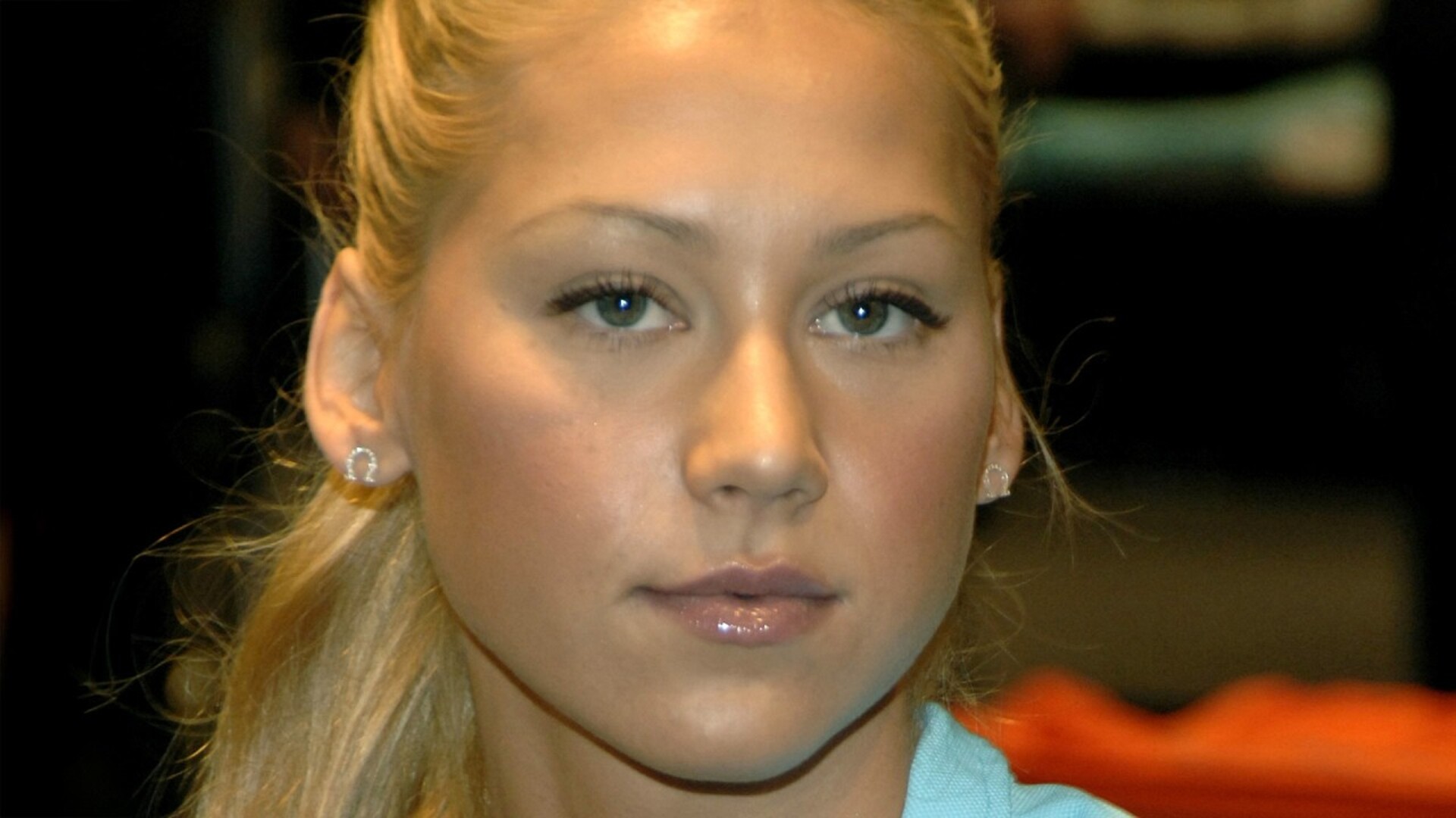 Video thumbnail for Why Anna Kournikova Disappeared From The Public Eye