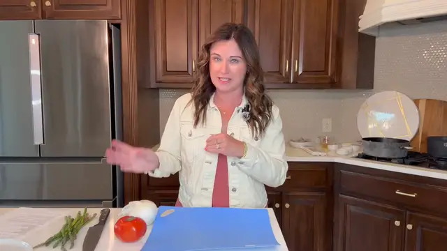 Video thumbnail for Olive Garden Shrimp Scampi (Copycat Recipe)(720P HD)