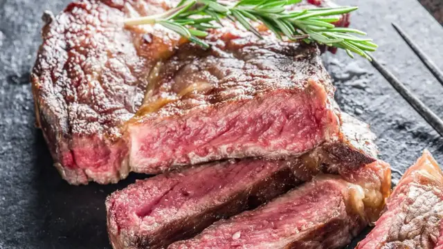 Video thumbnail for Steak Grades Finally Explained