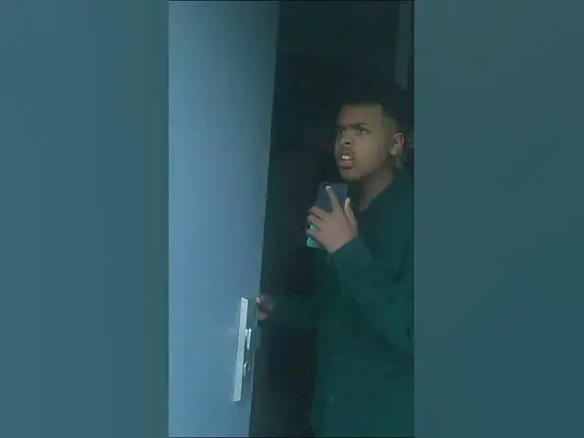 Video thumbnail for NEE IK HEB GEEN GELD!!! #sketch #acteur #comedy #fyp #grappig