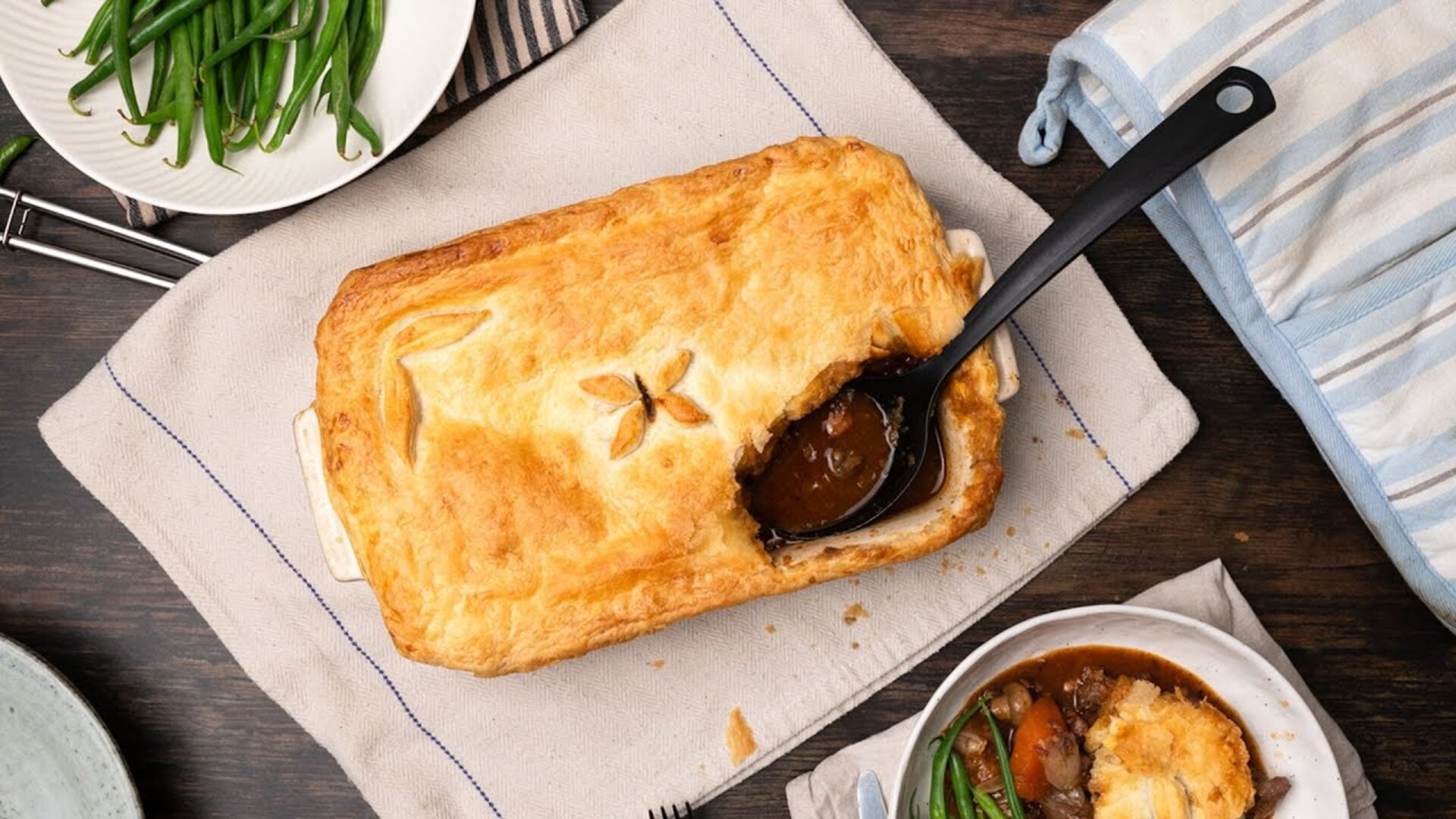 Video thumbnail for Beef Bourguignon Pot Pie Recipe