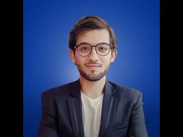 Video thumbnail for ما هو الميديا باير وكيف يُسوّق كاتب الإعلانات لنفسه: حوار مع مستشار الأعمال خالد بزماوي
