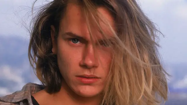 'Video thumbnail for River Phoenix's Autopsy Report Is Seriously Heartbreaking'