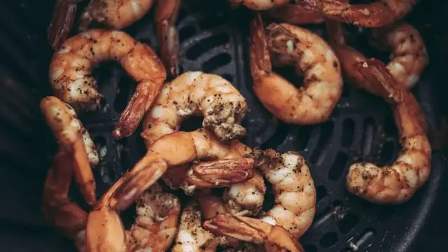 Video thumbnail for What You Should Absolutely Never Cook In An Air Fryer