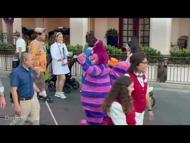 'Video thumbnail for Cheshire Cat | Oogie Boogie Bash 2025 4K'