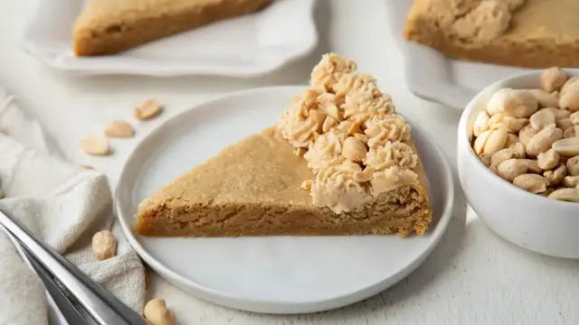 'Video thumbnail for This Cookie Cake Recipe Is For Serious Peanut Butter Lovers Only'