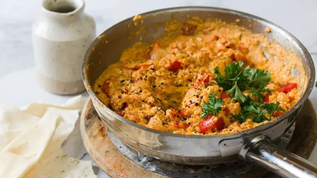 Video thumbnail for Spicy Menemen (Turkish Scrambled Eggs And Tomatoes) Recipe