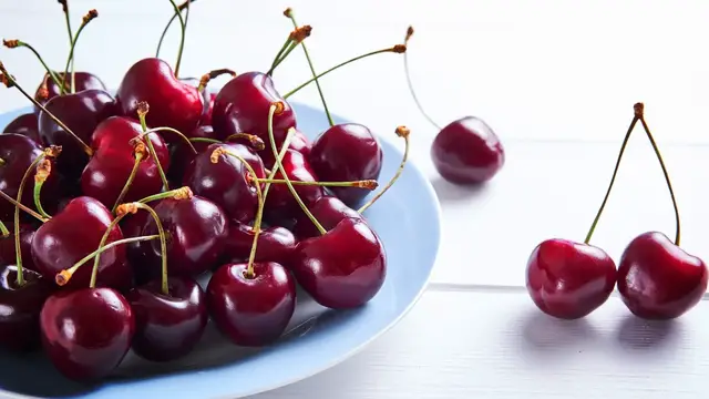 'Video thumbnail for The Big Mistakes You've Been Making When Buying Cherries'