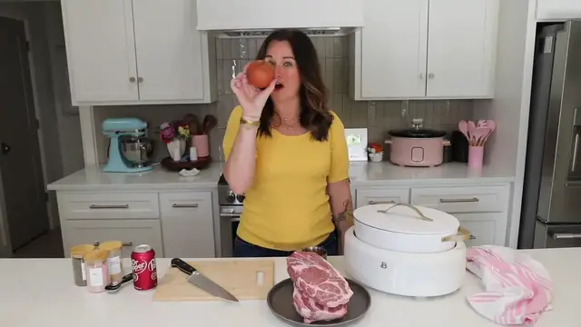 Video thumbnail for Easy Crock Pot Dr Pepper Pulled Pork(720P HD)