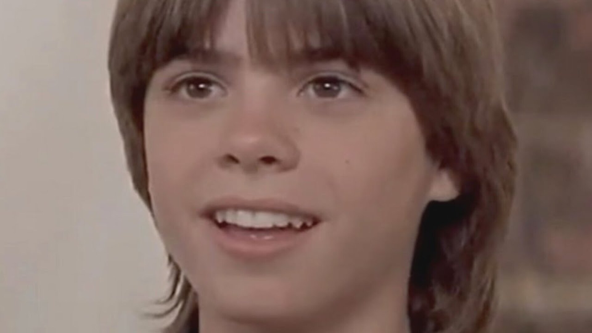 Video thumbnail for The Kid From Mrs. Doubtfire Is An Absolute Hunk Now