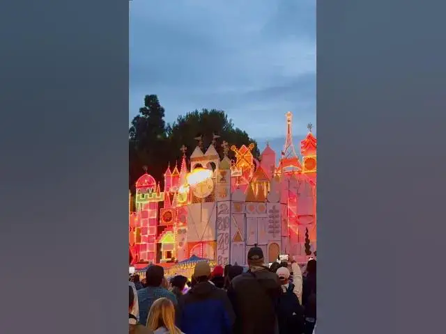 Video thumbnail for Small World Holiday Lighting!