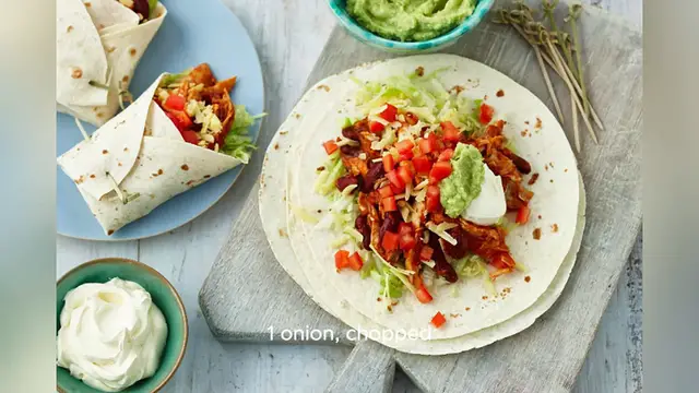 Video thumbnail for chicken burrito recipe