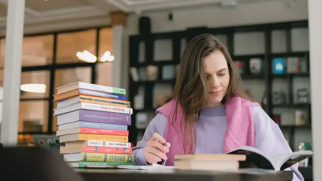 Video thumbnail for Qué es la semántica según distintos autores
