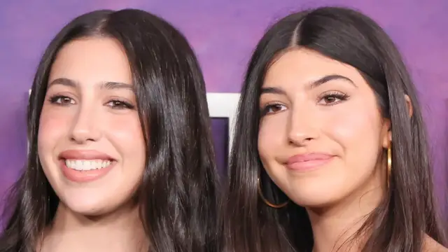 Video thumbnail for Adam Sandler's Daughters Live Really Glamorous Lives