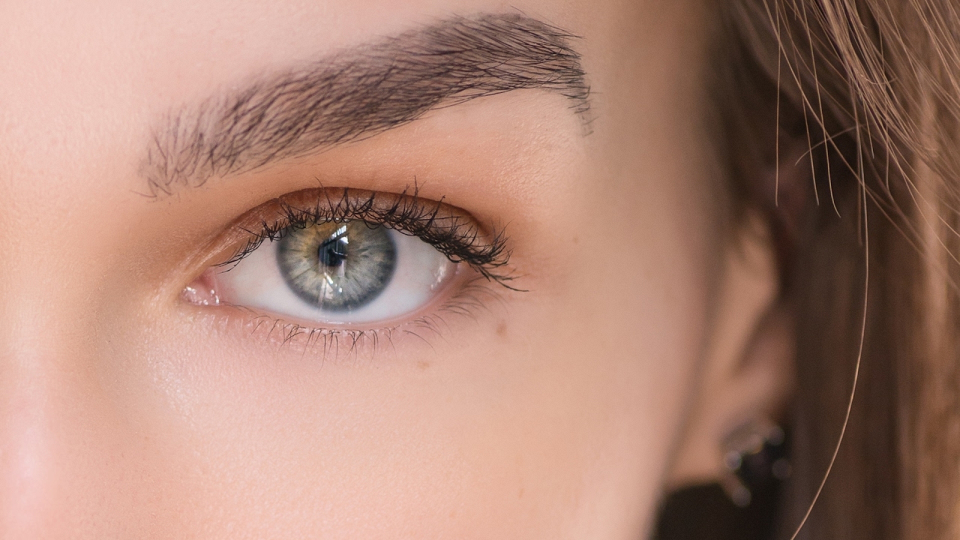 Video thumbnail for Surprising Traits Men Find Attractive