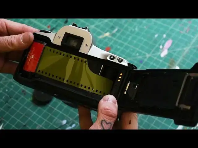 'Video thumbnail for How to Load the Canon Rebel 2000 with 35mm film'