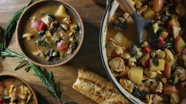 Video thumbnail for Rosemary Chicken And Potato Stew Recipe