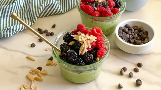 'Video thumbnail for Matcha Overnight Oats Recipe'