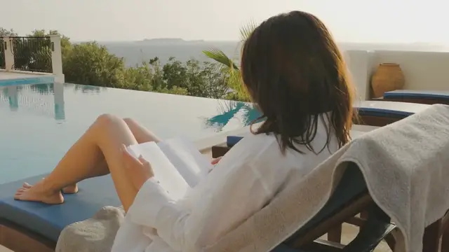 'Video thumbnail for Affordable Luxury: How to Book High-End Vacation Rentals on a Budget'