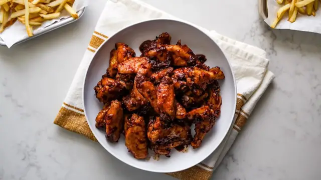 'Video thumbnail for Chipotle And Berry Chicken Wings Recipe'