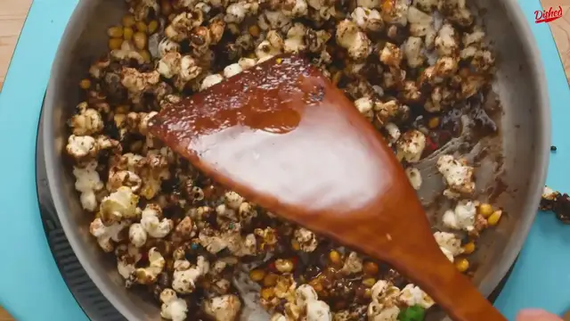 'Video thumbnail for Making TikTok Candy Popcorn 3 WAYS! (With M&Ms, Skittles, Peanut M&Ms) (720p 24fps)'