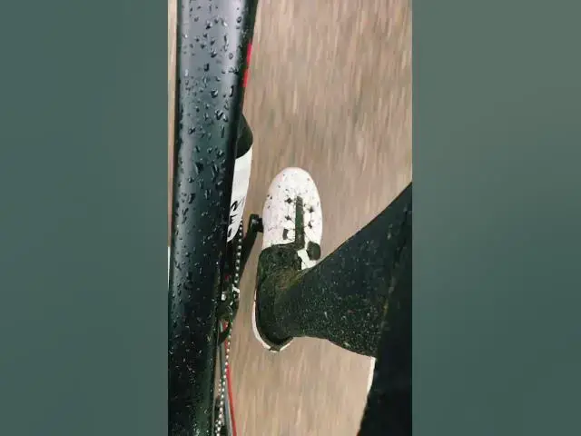 Video thumbnail for #synthwave  #bladerunner #cycling #cyclinglife #trekbikes #paris #music #cyclingfans #cyclist