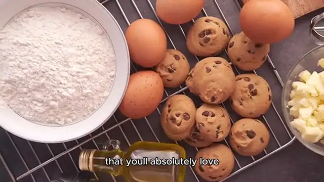 Video thumbnail for basic muffin recipe