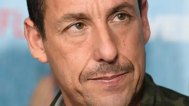 Video thumbnail for Why These Celebs Rarely Give Interviews