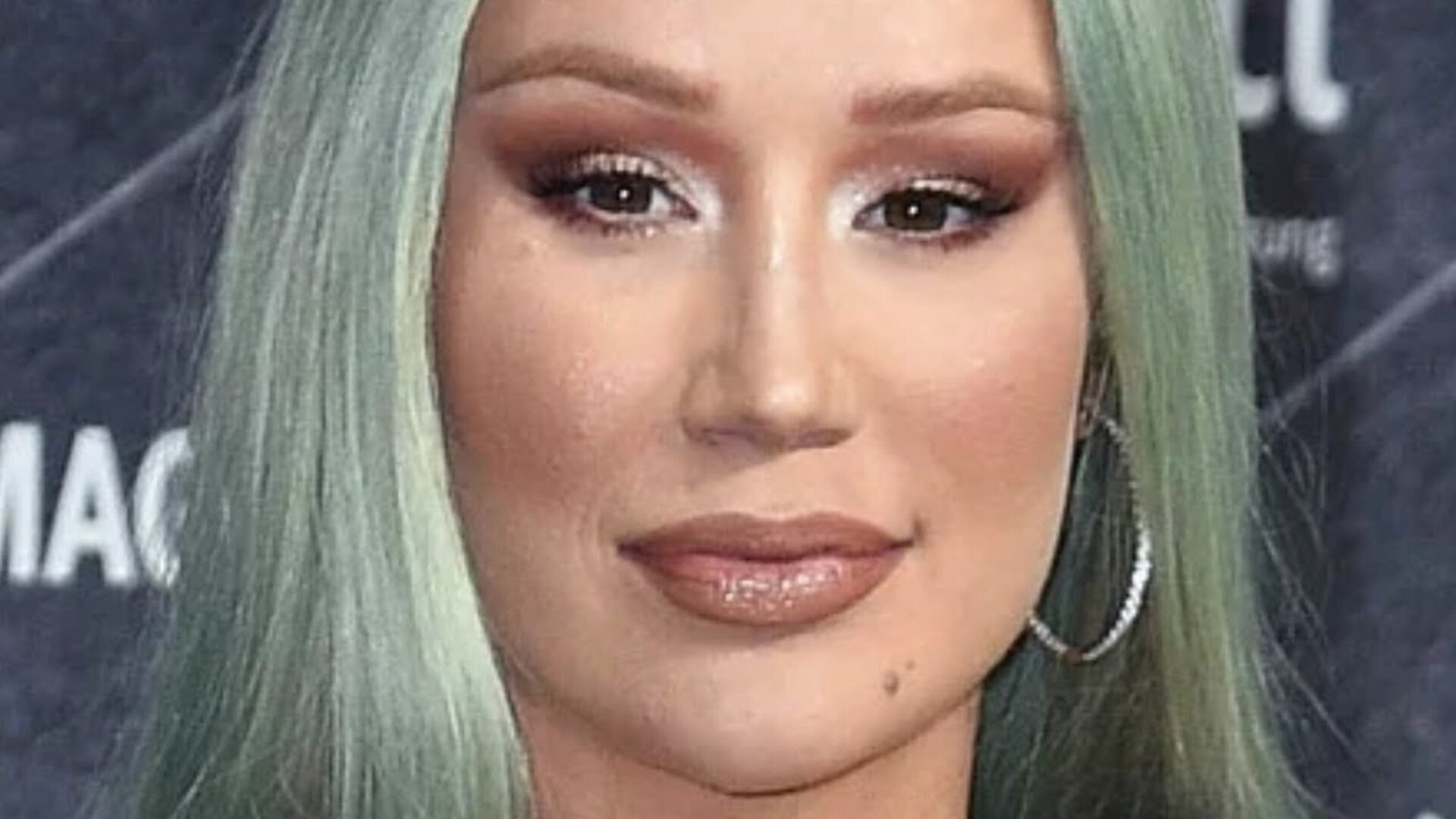 Video thumbnail for Rappers Who Are Ashamed Of Their Song Lyrics