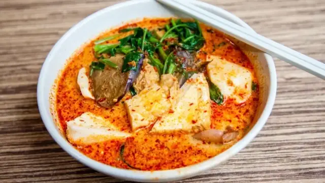 Video thumbnail for Spicy Foods You Need To Try Before You Die
