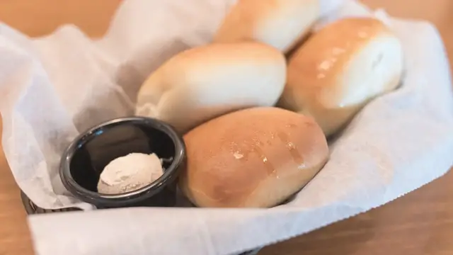 Video thumbnail for What Employees Wish You Knew About Texas Roadhouse