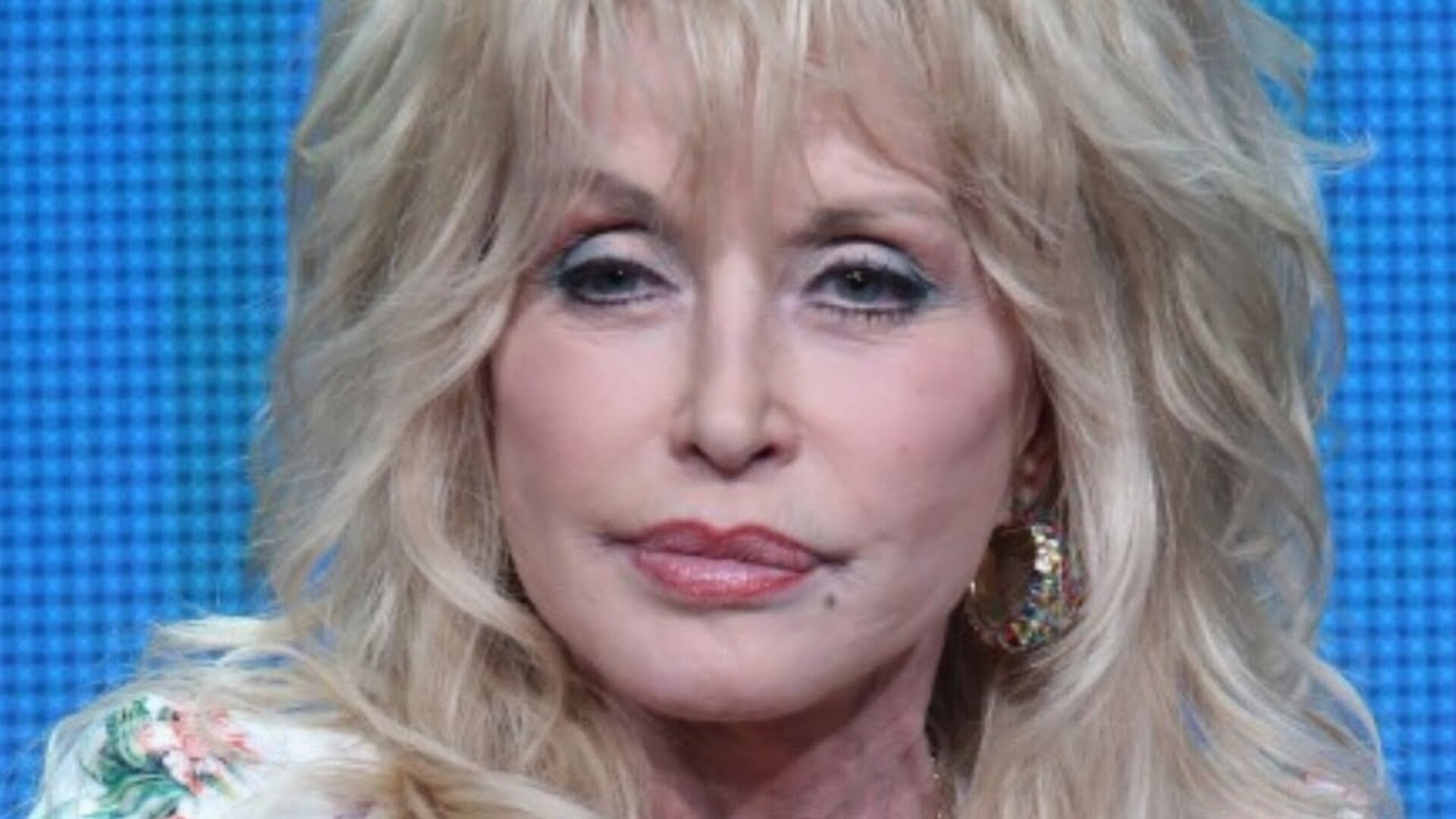 Video thumbnail for Tragic Details About Dolly Parton